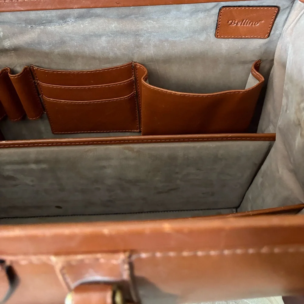 Bellino Vintage Tan Leather Briefcase